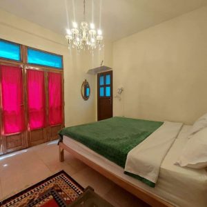 اقامتگاه بومگردی بازار اصفهان اتاق یاسمین