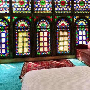 اقامتگاه بوم گردی خانه شیراز سوئیت یک خوابه سه تخته نسترن 3