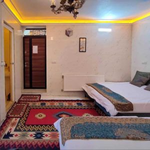 اقامتگاه بوم‌گردی عطاء الدوله شیراز اتاق چهار تخته