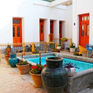 اقامتگاه سنتی صدیق اصفهان فضای محوطه