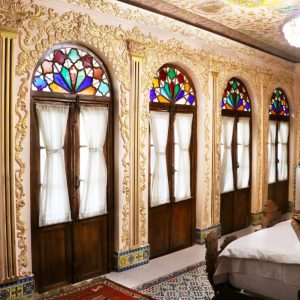 اقامتگاه سنتی داروش شیراز فضای داخلی اتاق‌ها