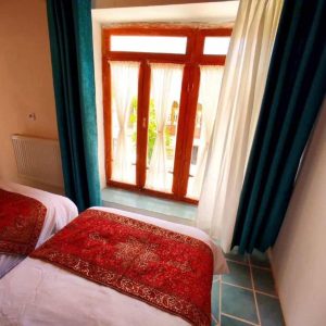 اقامتگاه سنتی سران شیراز اتاق ترنج 3