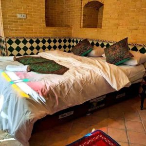 اقامتگاه سنتی سران شیراز اتاق گل مرغ 2