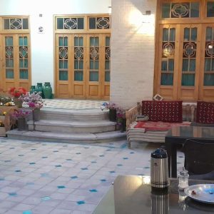 اقامتگاه سنتی سلطانی اصفهان فضای محوطه 3