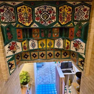 اقامتگاه سنتی عمارت جهانشاهی شیراز فضای داخلی