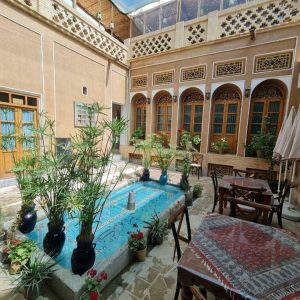 اقامتگاه سنتی عمارت طاووسیه اصفهان فضای داخلی اقامتگاه 6