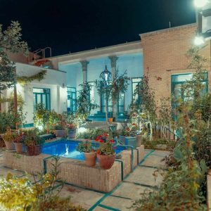 اقامتگاه سنتی منزل یزدان اصفهان فضای محوطه 1