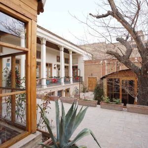 اقامتگاه سنتی میدان کوچک اصفهان محوطه اقامتگاه