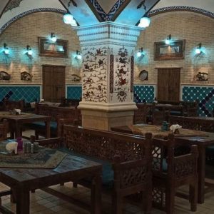 اقامتگاه سنتی هفت دری شیراز رستوارن 1