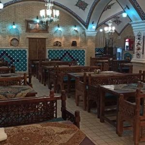 اقامتگاه سنتی هفت دری شیراز رستوارن 2