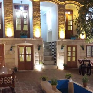 اقامتگاه سنتی پیرسوک شیراز فضای داخلی اقامتگاه 2