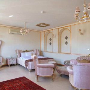 اقامتگاه سنتی خانه کشیش اصفهان اتاق دو تخته دابل ملکه 1