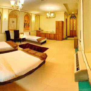 اقامتگاه سنتی خانه کشیش اصفهان اتاق سه تخته آرامش بدون پنجره