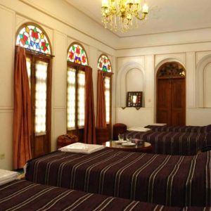هتل سنتی کیانپور اصفهان اتاق فراغتخانه