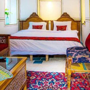 اقامتگاه سنتی یاس اصفهان اتاق دو تخته دابل همیشه بهار