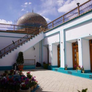 اقامتگاه سنتی شیخ لطف الله اصفهان فضای محوطه