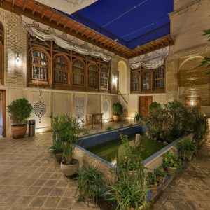 بوتیک هتل عمارت فرهادی شیراز حیاط دوم