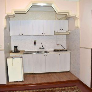 خانه مسافر جواد الائمه مشهد اتاق چهار تخته 2