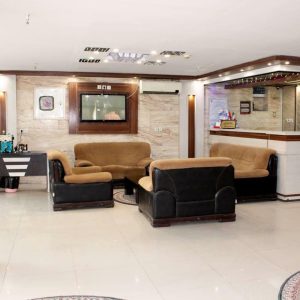 خانه مسافر عطایی یزدی مشهد لابی 1