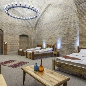 مجتمع گردشگری کاروانسرای یام مرند فضای داخلی سوئیت ها 3