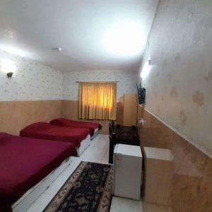 مهمانسرا شفق تهران اتاق چهار تخته 1