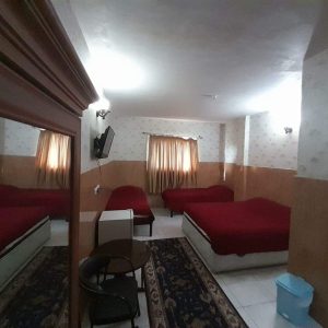 مهمانسرا شفق تهران اتاق چهار تخته 4