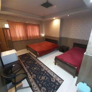 مهمانسرا شفق تهران اتاق سه تخته 1