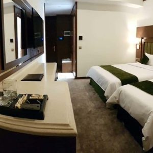 هتل آدینا مشهد اتاق سه تخته 2