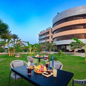 هتل آراکتا قشم نمای بیرونی