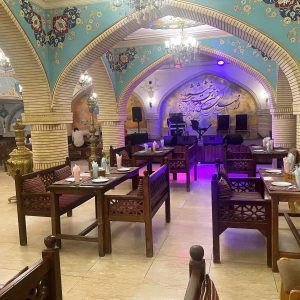 هتل آریانا شیراز رستوران سنتی