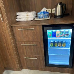 هتل آوات اصفهان مینی بار اتاق‌ها