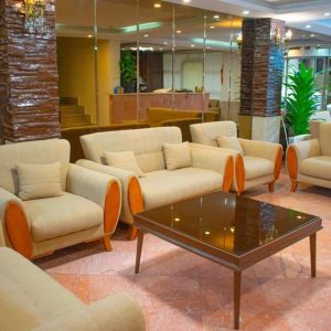 هتل آپارتمان آجیلیان مشهد لابی
