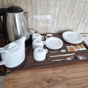 هتل دنیز قشم فضای داخلی اتاق‌ها