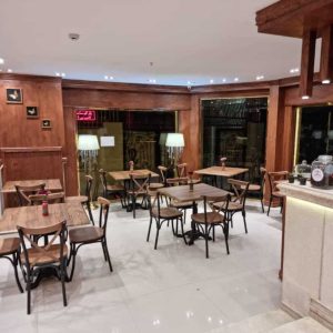 هتل آپارتمان سفرا مشهد کافی‌شاپ
