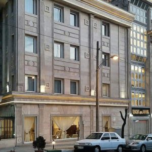 هتل آپارتمان ونک تهران نمای بیرونی
