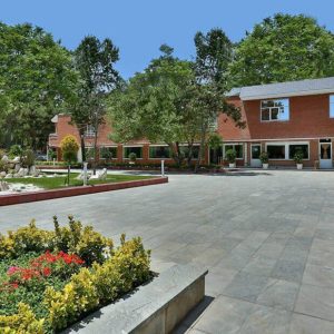 هتل بلوط تهران فضای بیرونی هتل 2