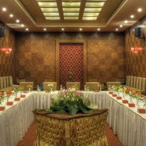هتل زندیه شیراز اتاق جلسات