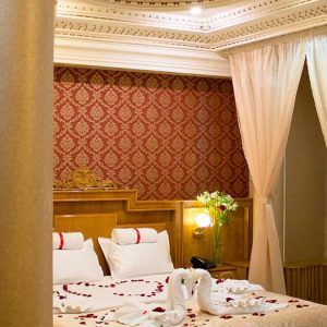 هتل زهره اصفهان اتاق دو تخته دابل عروس و داماد 1