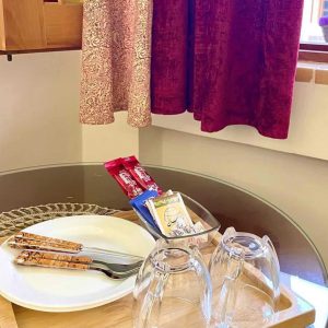 هتل ساباط اصفهان فضای داخلی اتاق‌ها