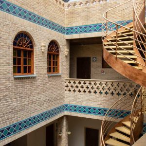 هتل سنتی درباری شیراز فضای داخلی هتل 7