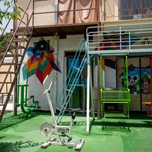 هتل نیایش شیراز محوطه
