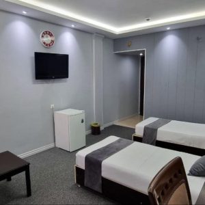 هتل صدرا شیراز اتاق دو تخته تویین معمولی