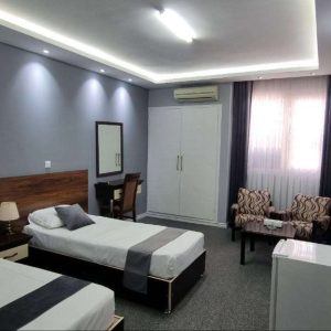 هتل صدرا شیراز اتاق دو تخته تویین معمولی
