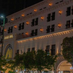 هتل مدائن مشهد نمای بیرونی