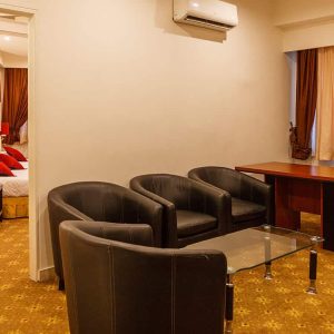 هتل مروارید تهران سوئیت یک خوابه سه تخته 1