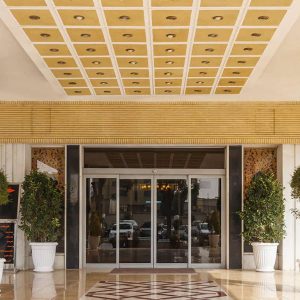 هتل پارک سعدی شیراز نمای بیرونی 2
