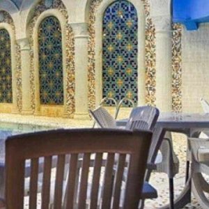 هتل کریم خان شیراز استخر