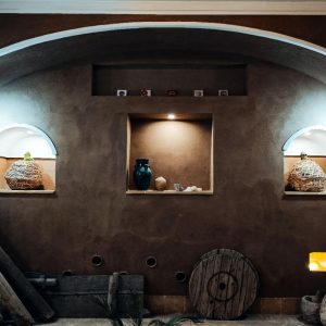 اقامتگاه بوم‌گردی خانه حقیقت یزد فضای محوطه