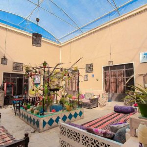 اقامتگاه بوم‌گردی خانه صفا یزد محوطه 1