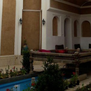 اقامتگاه بوم‌گردی سرزمین آفتاب یزد فضای داخلی اقامتگاه 5